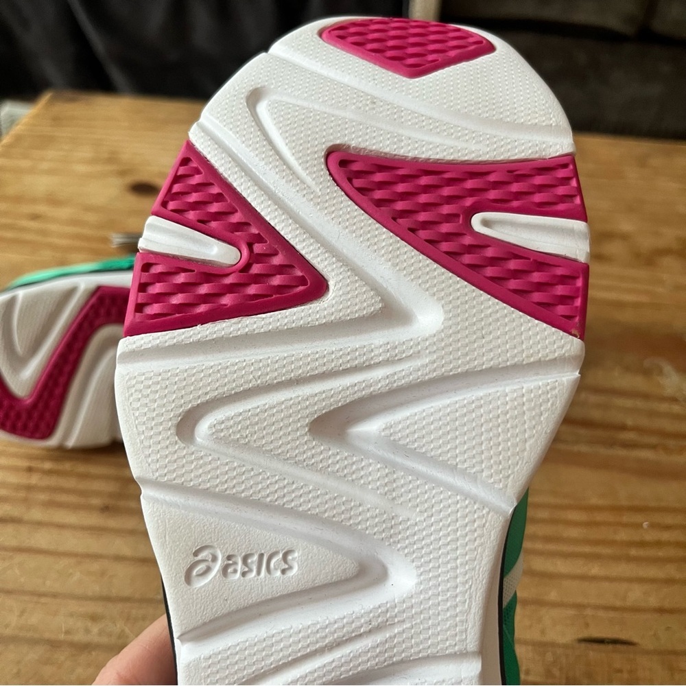 Asics Women’s NWT Gel-Fit Sana Cross Training Running Shoe Size 10 Green Pink - Picture 13 of 16